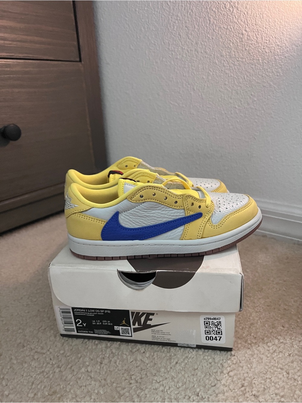 Jordan 1 Low OG SP (PS) Travis Scott Canary 2y